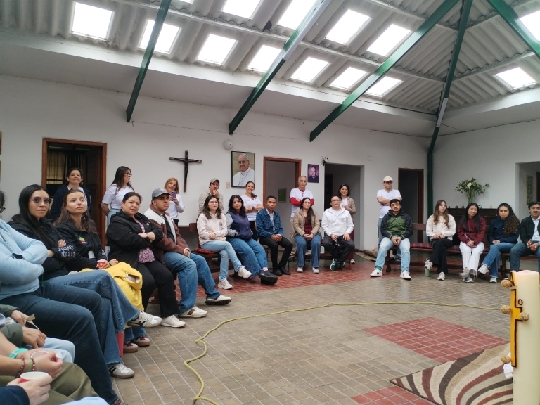 ENCUENTRO DE LÍDERES JUVENILES